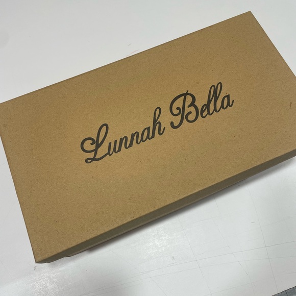 Lunnah Bella NWT sandals - Picture 4 of 11